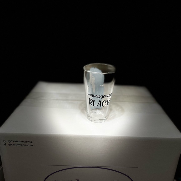 Drinkware Set - Picture 10 of 10